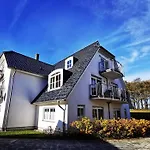 Appartement Naeher Am Geht Nicht - 3 Im Bernsteinhaus Zingst